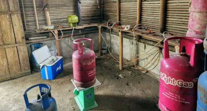Polisi Grebek Gudang Pengoplos Gas Subsidi di Bangka, Pemilik Ditetapkan Tersangka