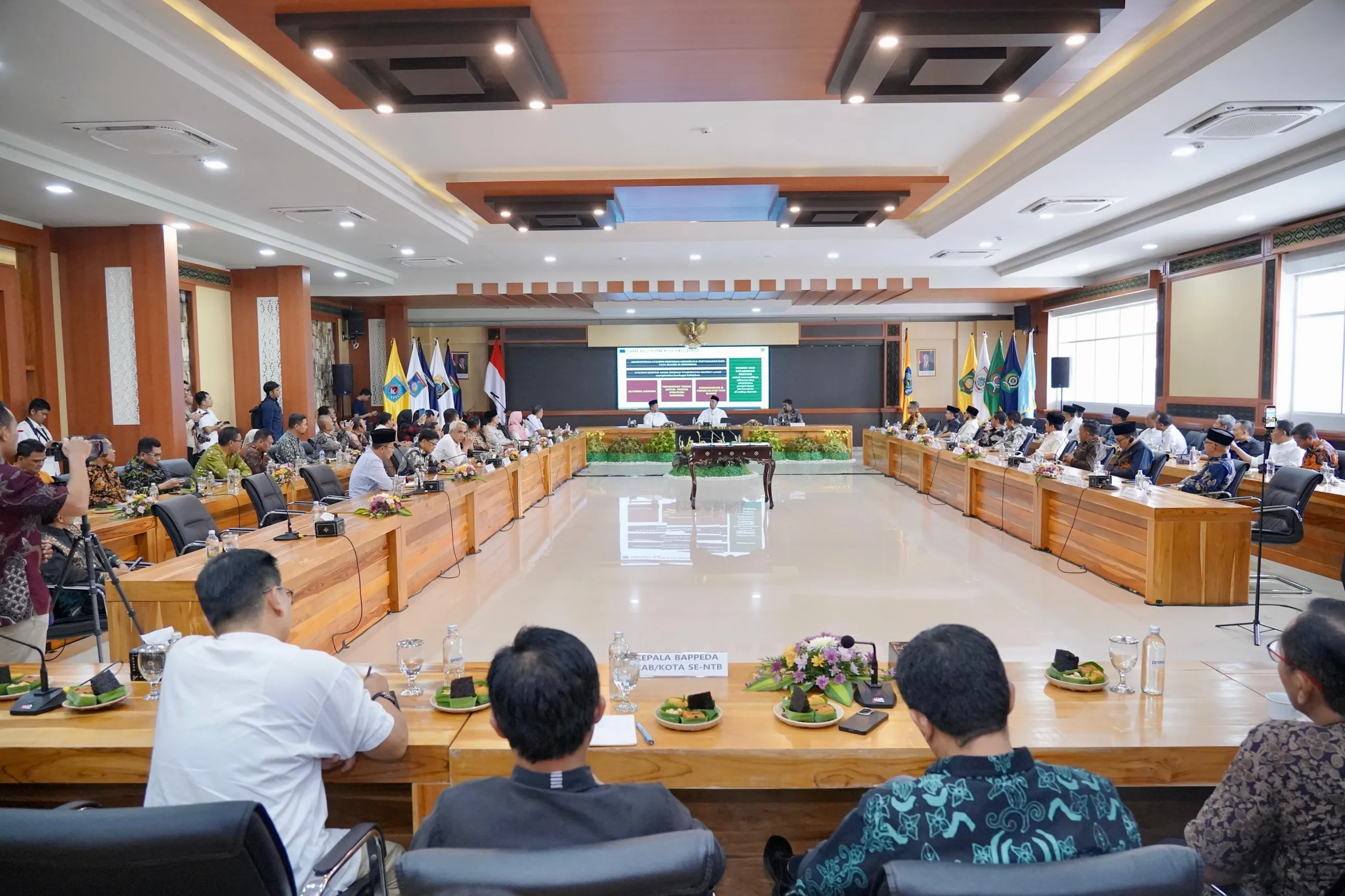 Menteri Nusron Imbau Kepala Daerah Se-NTB Percepat Penyusunan RDTR untuk Optimalkan Potensi Daerah