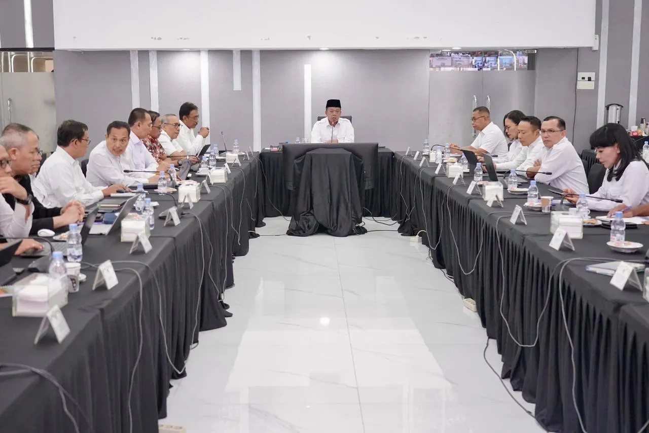 Rapim Akhir Kuartal I 2026, Menteri Nusron Instruksikan Jajaran Tuntaskan Berkas Layanan Pertanahan